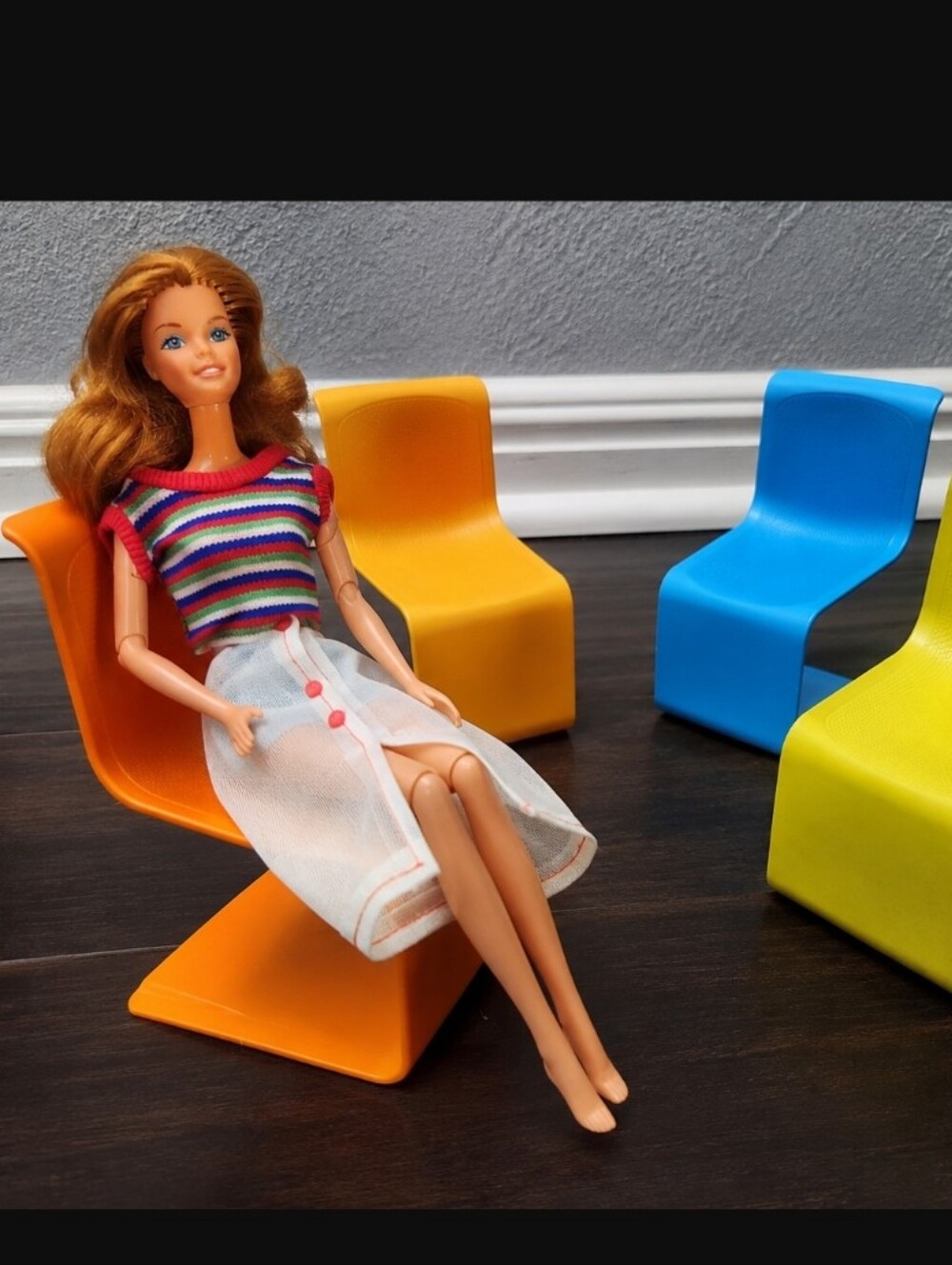 Vintage 1973 Barbie Townhouse MOD "S" CHAIRS set of 4